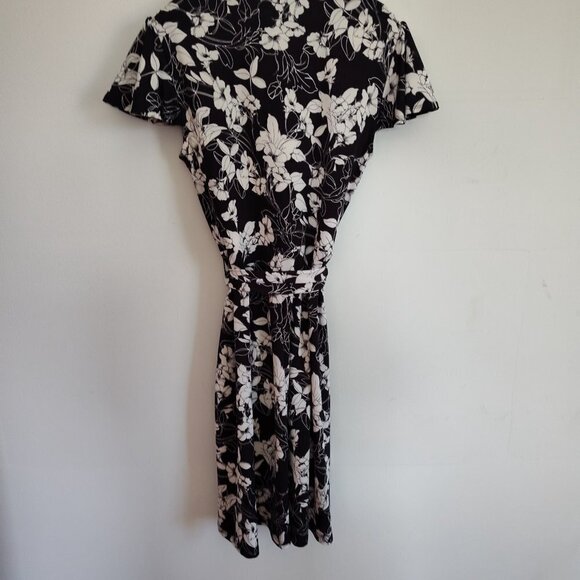 Ladies SZ PM INC Black/Cream Floral Faux Wrap Dress - Picture 2 of 4